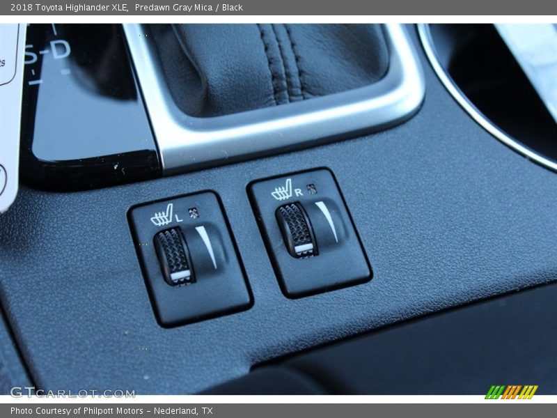 Predawn Gray Mica / Black 2018 Toyota Highlander XLE