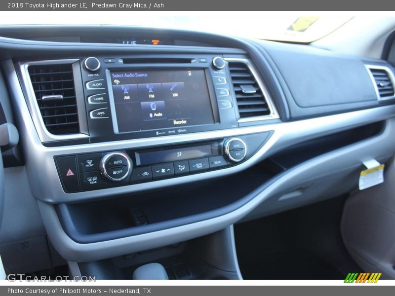 Predawn Gray Mica / Ash 2018 Toyota Highlander LE