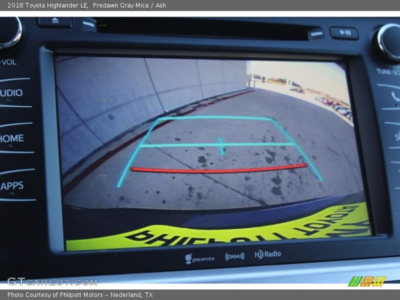 Predawn Gray Mica / Ash 2018 Toyota Highlander LE