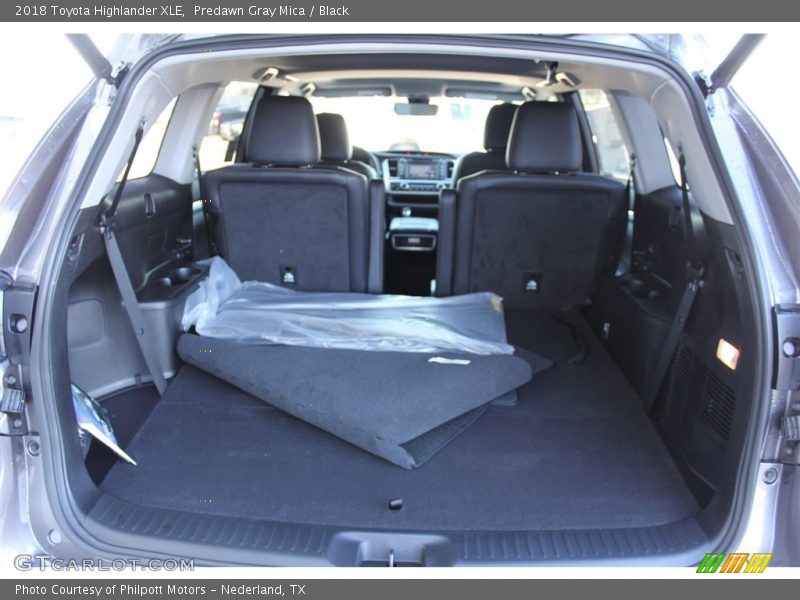 Predawn Gray Mica / Black 2018 Toyota Highlander XLE