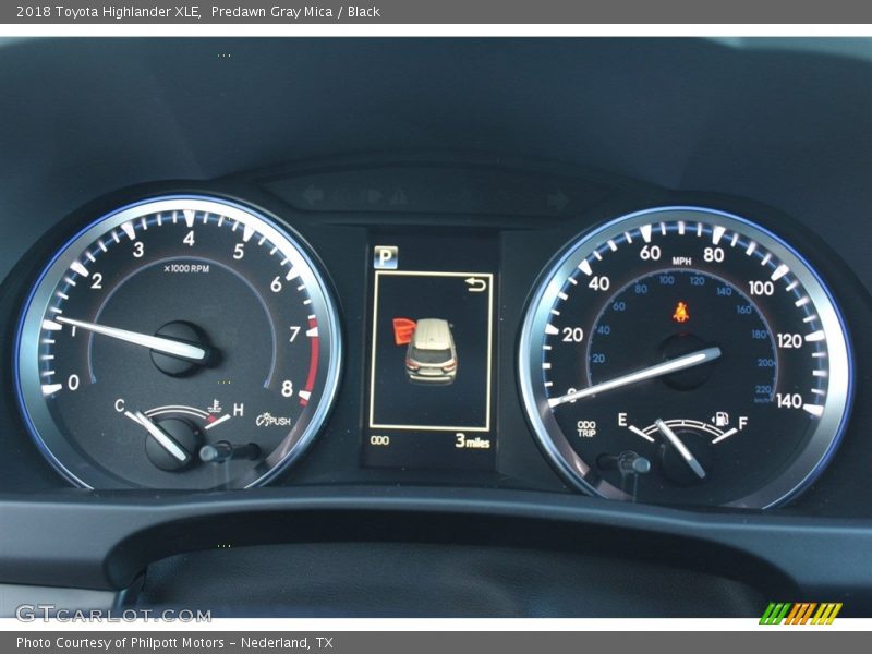 Predawn Gray Mica / Black 2018 Toyota Highlander XLE