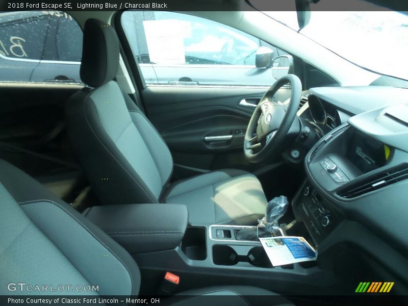 Lightning Blue / Charcoal Black 2018 Ford Escape SE