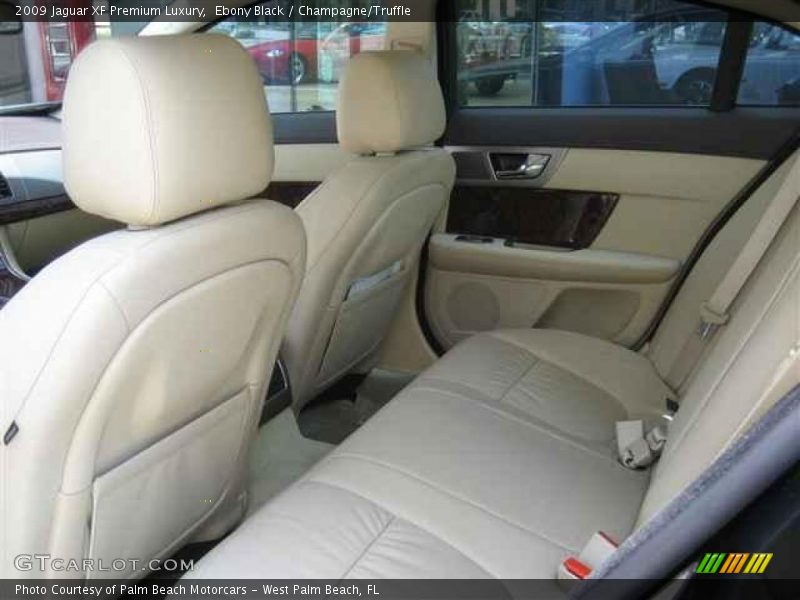 Ebony Black / Champagne/Truffle 2009 Jaguar XF Premium Luxury