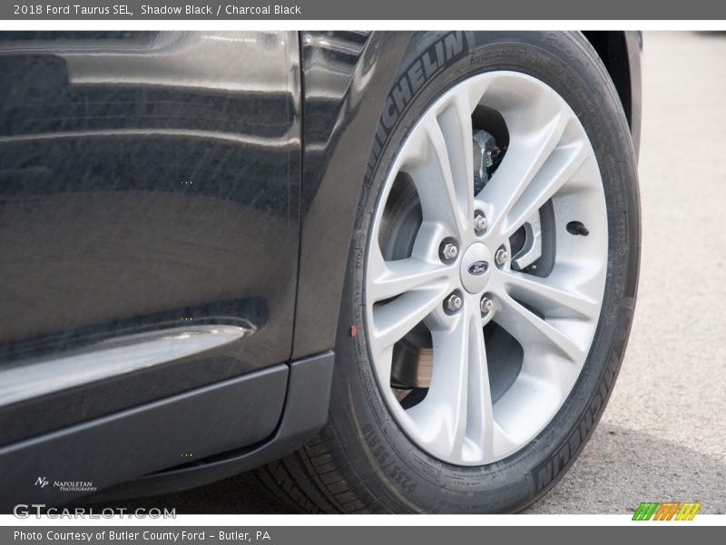 Shadow Black / Charcoal Black 2018 Ford Taurus SEL