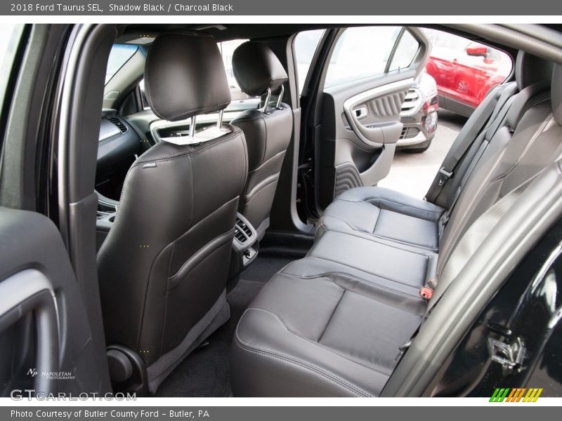 Shadow Black / Charcoal Black 2018 Ford Taurus SEL