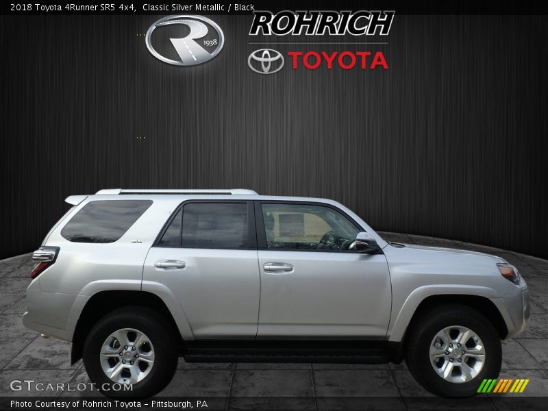 Classic Silver Metallic / Black 2018 Toyota 4Runner SR5 4x4