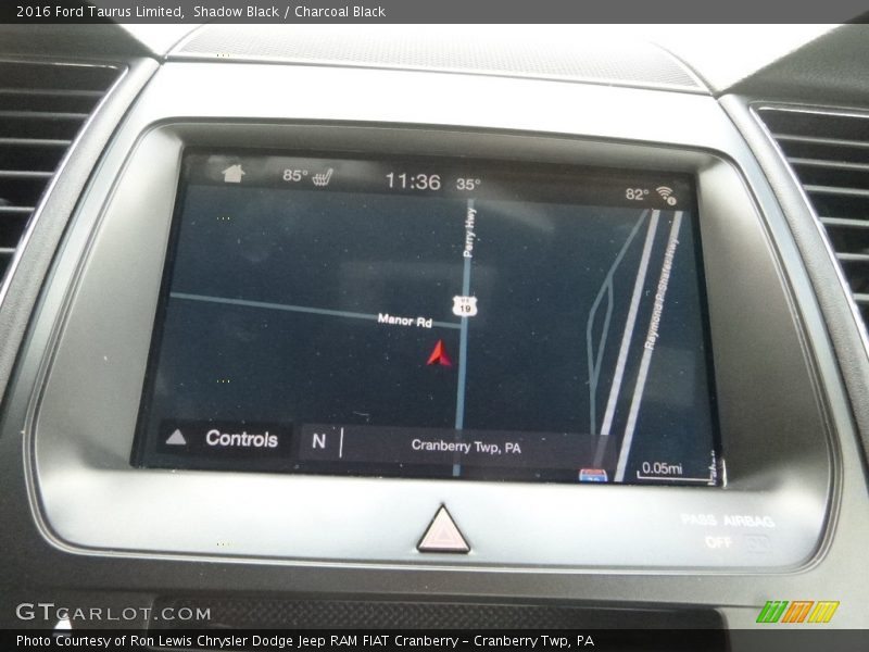 Shadow Black / Charcoal Black 2016 Ford Taurus Limited