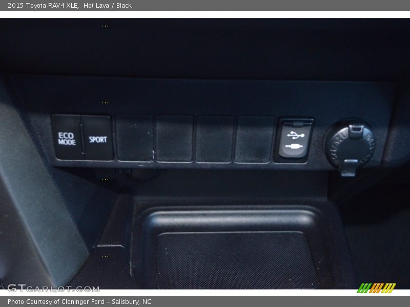 Hot Lava / Black 2015 Toyota RAV4 XLE