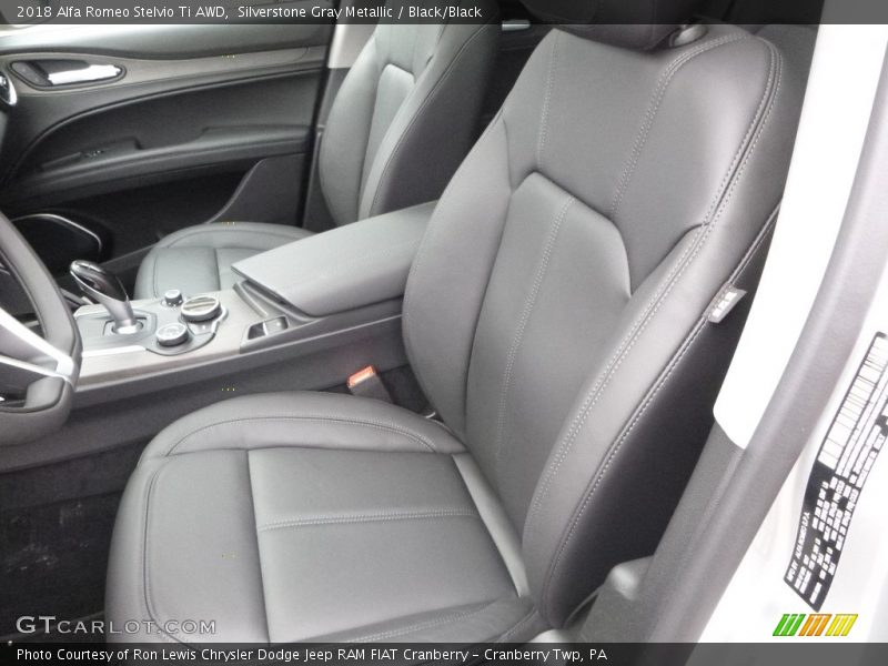 Silverstone Gray Metallic / Black/Black 2018 Alfa Romeo Stelvio Ti AWD
