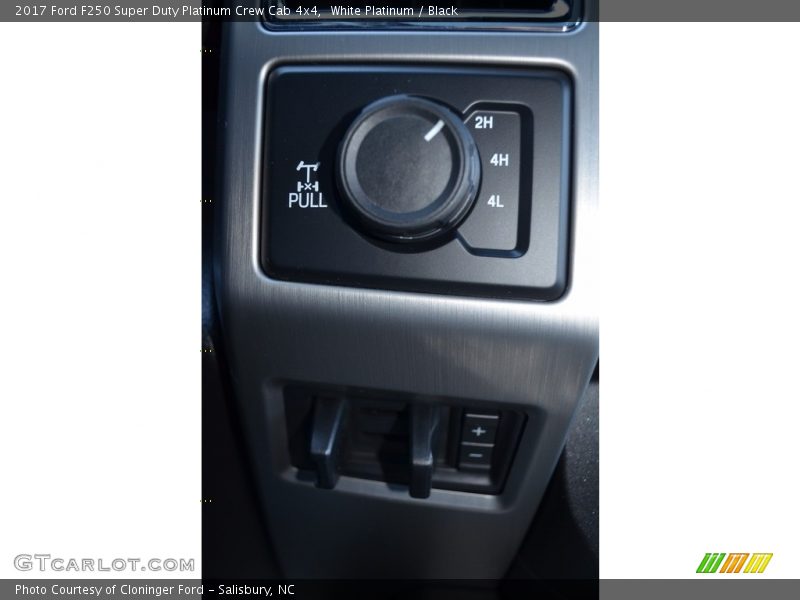 White Platinum / Black 2017 Ford F250 Super Duty Platinum Crew Cab 4x4