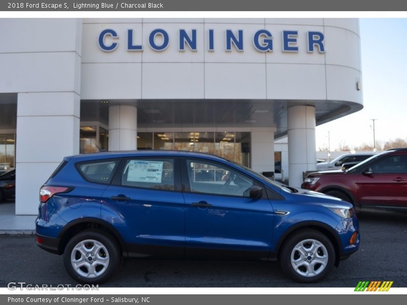 Lightning Blue / Charcoal Black 2018 Ford Escape S