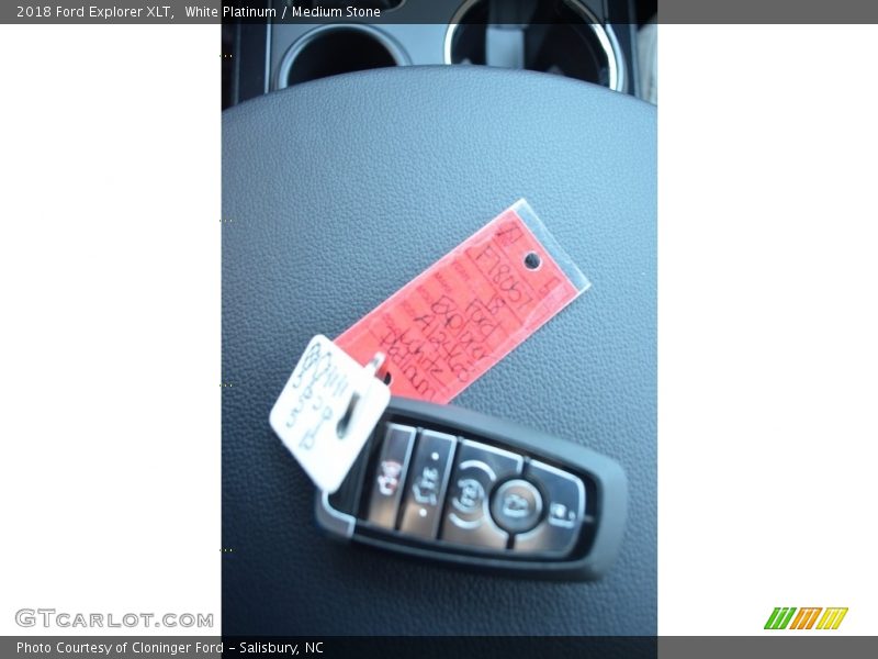 White Platinum / Medium Stone 2018 Ford Explorer XLT