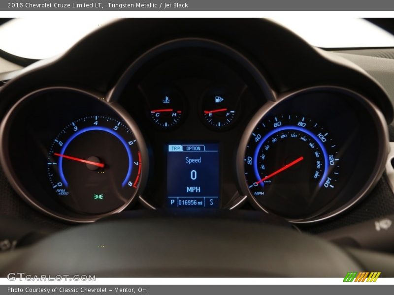 Tungsten Metallic / Jet Black 2016 Chevrolet Cruze Limited LT