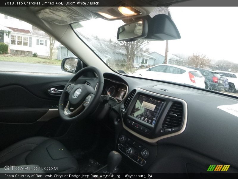 Bright White / Black 2018 Jeep Cherokee Limited 4x4