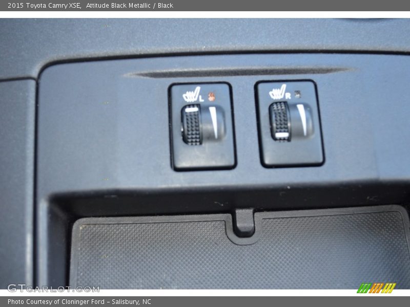 Attitude Black Metallic / Black 2015 Toyota Camry XSE