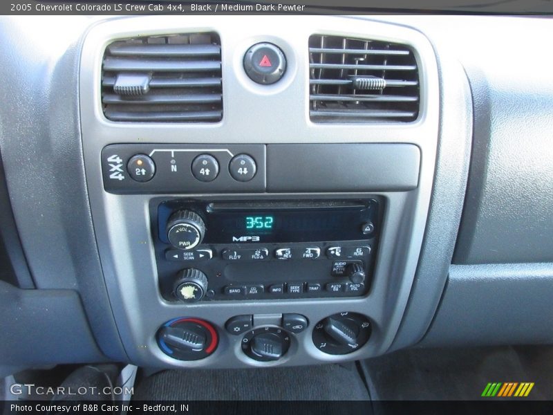 Black / Medium Dark Pewter 2005 Chevrolet Colorado LS Crew Cab 4x4