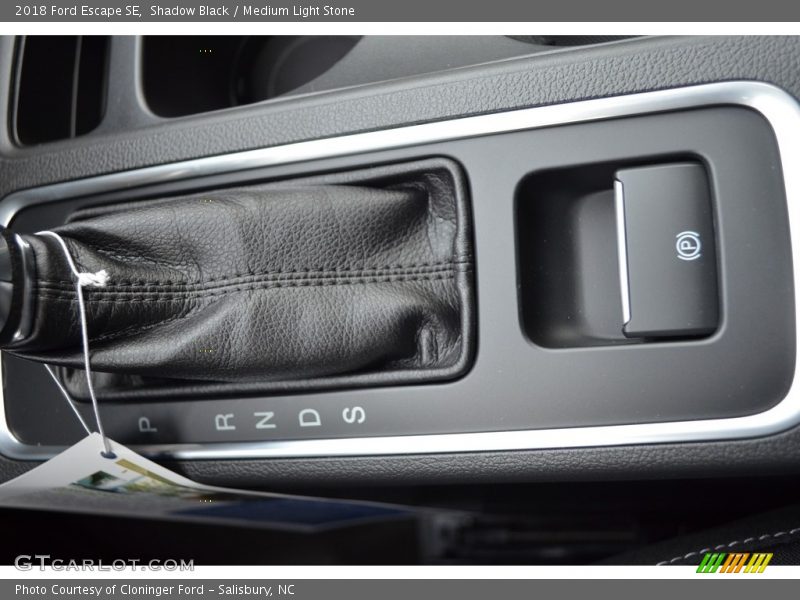 Shadow Black / Medium Light Stone 2018 Ford Escape SE