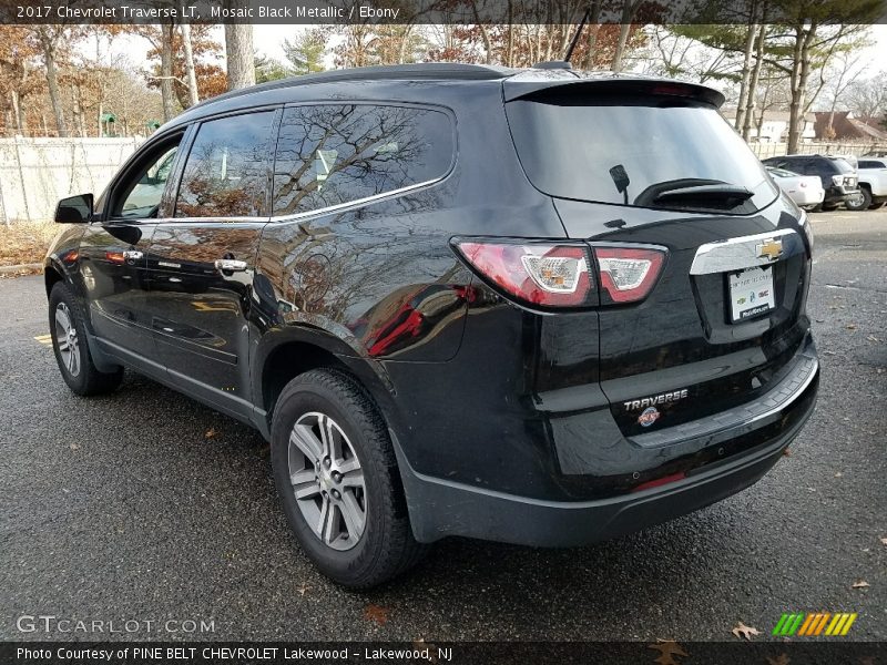 Mosaic Black Metallic / Ebony 2017 Chevrolet Traverse LT