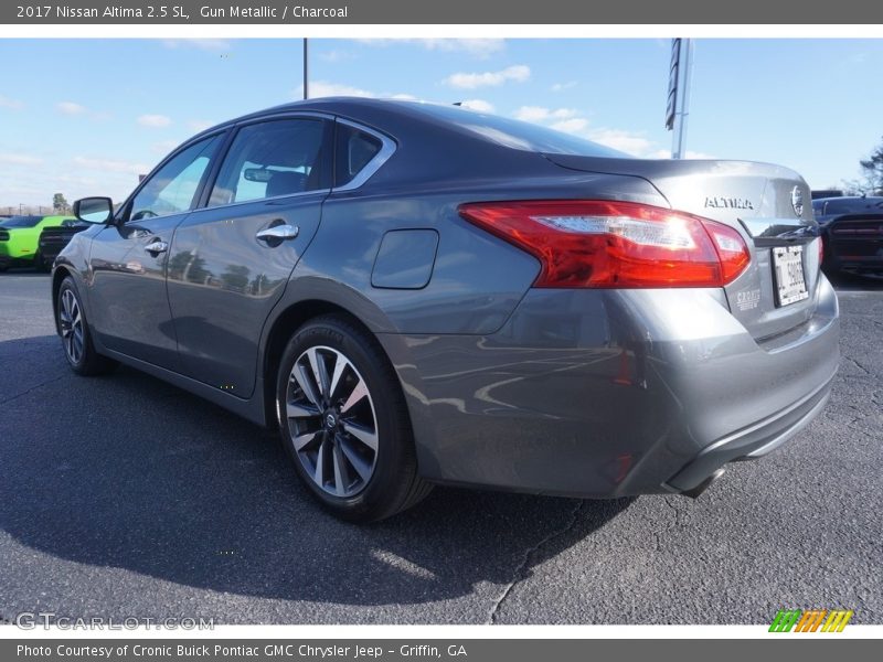 Gun Metallic / Charcoal 2017 Nissan Altima 2.5 SL