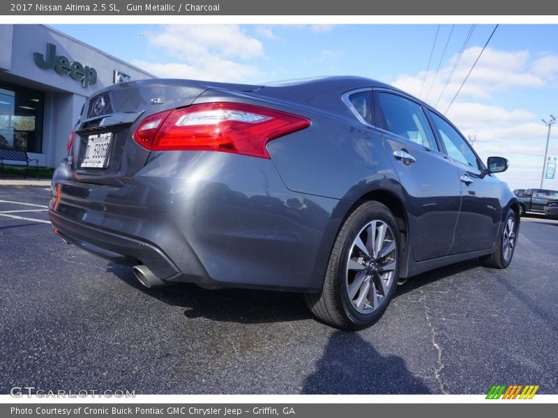 Gun Metallic / Charcoal 2017 Nissan Altima 2.5 SL