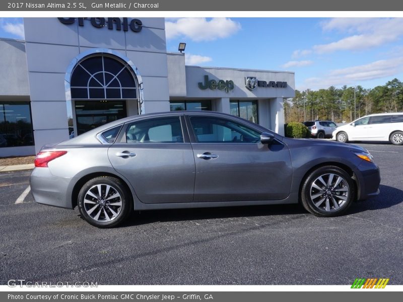 Gun Metallic / Charcoal 2017 Nissan Altima 2.5 SL