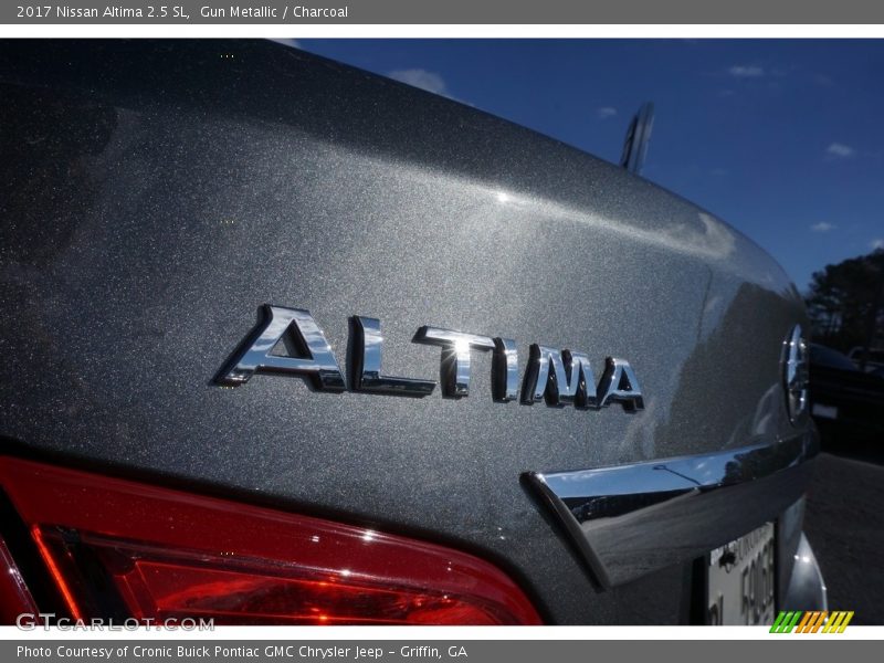 Gun Metallic / Charcoal 2017 Nissan Altima 2.5 SL