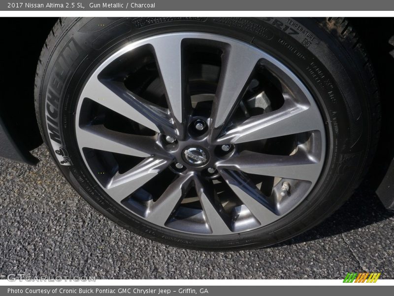 Gun Metallic / Charcoal 2017 Nissan Altima 2.5 SL