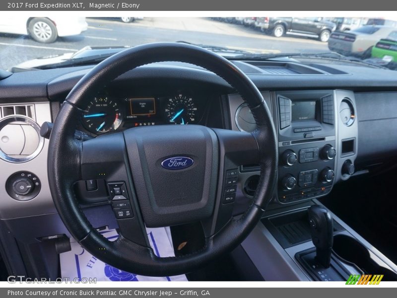 Magnetic / Ebony 2017 Ford Expedition XLT