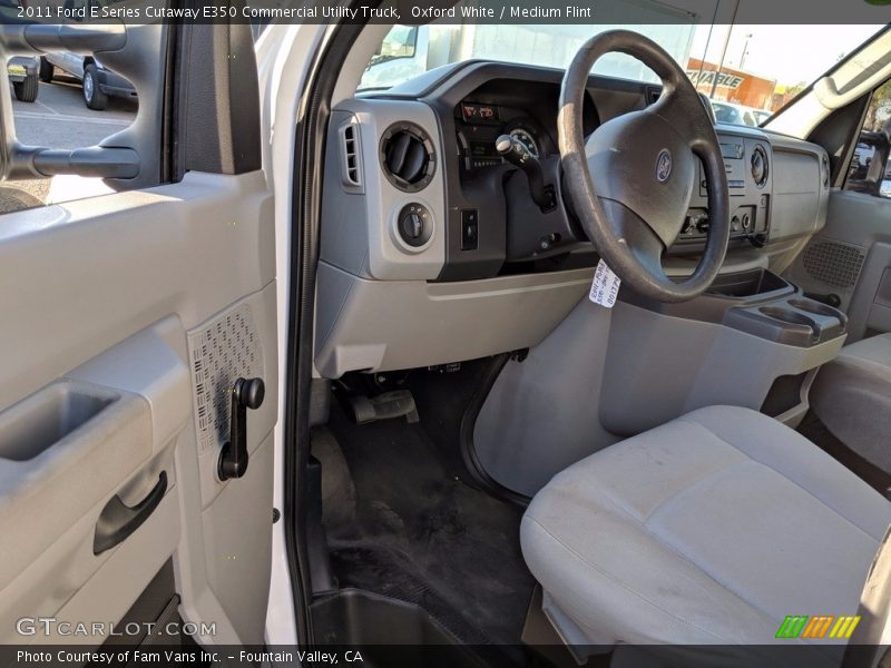 Oxford White / Medium Flint 2011 Ford E Series Cutaway E350 Commercial Utility Truck
