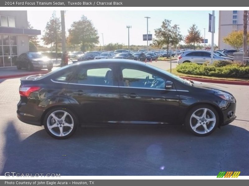 Tuxedo Black / Charcoal Black 2014 Ford Focus Titanium Sedan