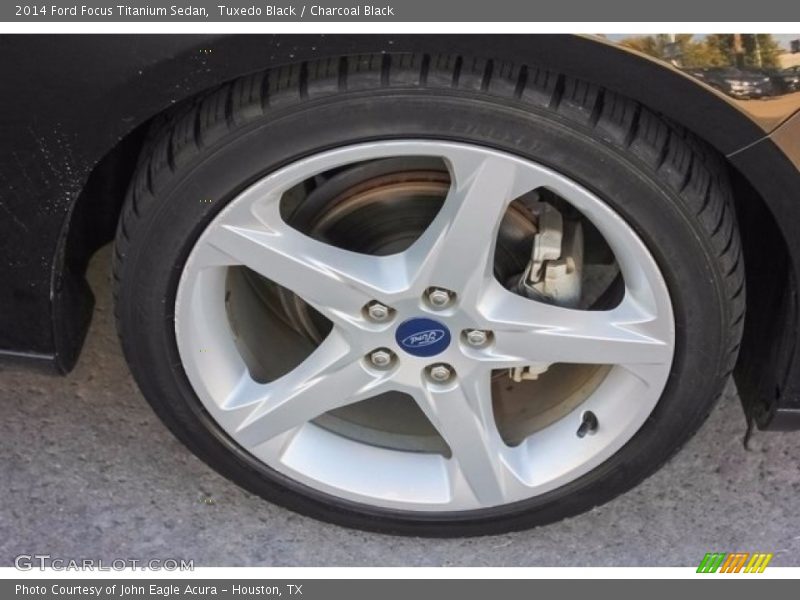 Tuxedo Black / Charcoal Black 2014 Ford Focus Titanium Sedan