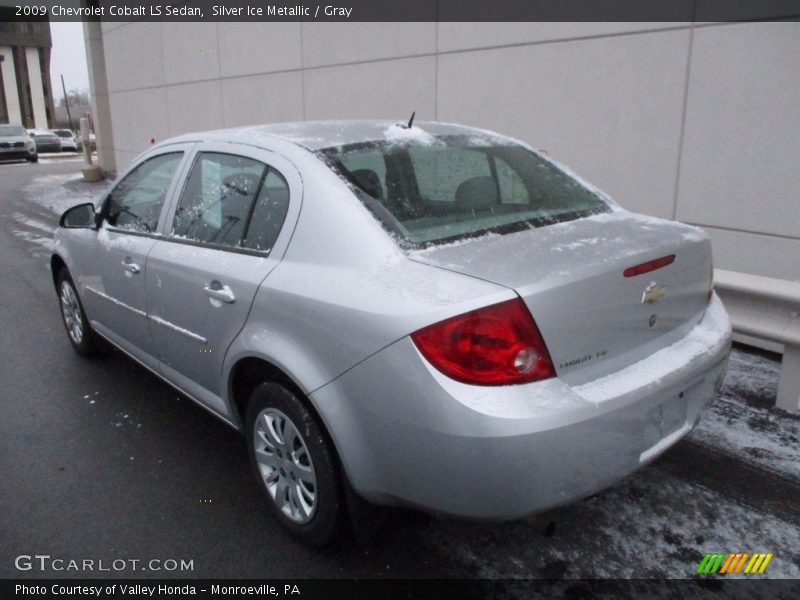 Silver Ice Metallic / Gray 2009 Chevrolet Cobalt LS Sedan