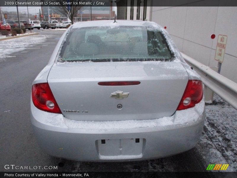 Silver Ice Metallic / Gray 2009 Chevrolet Cobalt LS Sedan