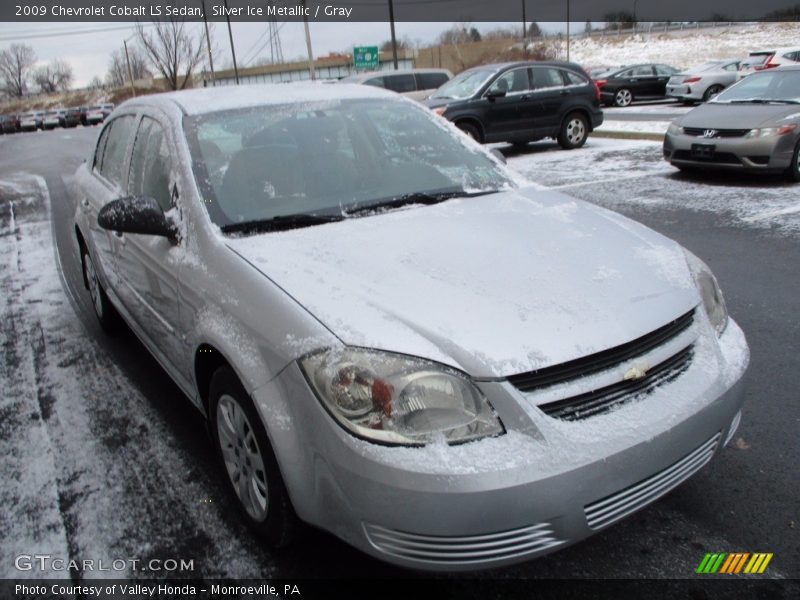 Silver Ice Metallic / Gray 2009 Chevrolet Cobalt LS Sedan
