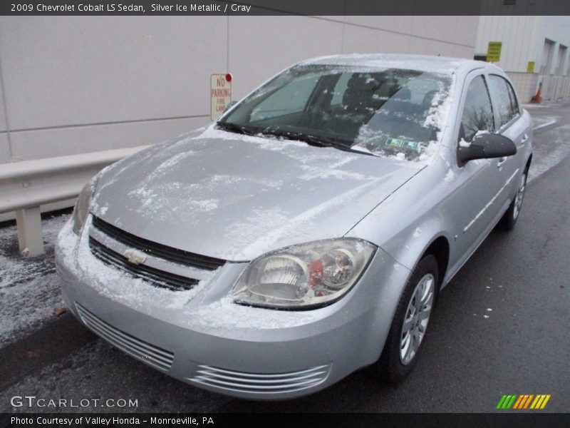 Silver Ice Metallic / Gray 2009 Chevrolet Cobalt LS Sedan