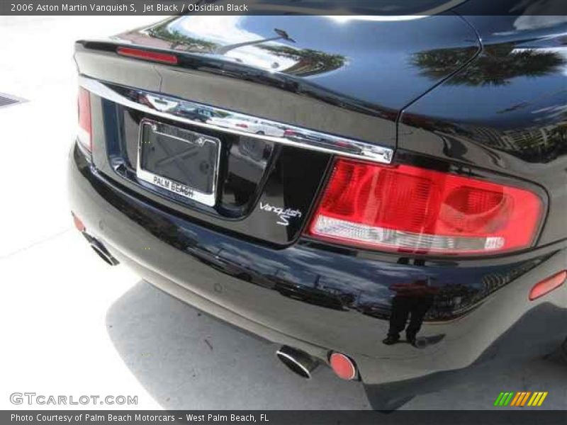 Jet Black / Obsidian Black 2006 Aston Martin Vanquish S