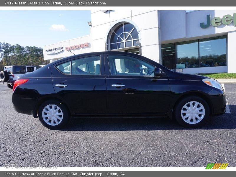 Super Black / Sandstone 2012 Nissan Versa 1.6 SV Sedan