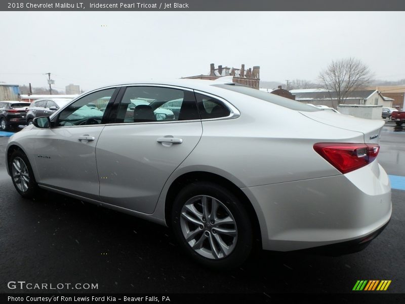 Iridescent Pearl Tricoat / Jet Black 2018 Chevrolet Malibu LT