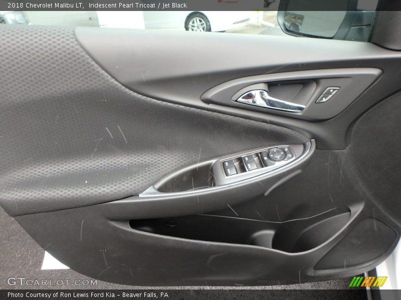 Iridescent Pearl Tricoat / Jet Black 2018 Chevrolet Malibu LT