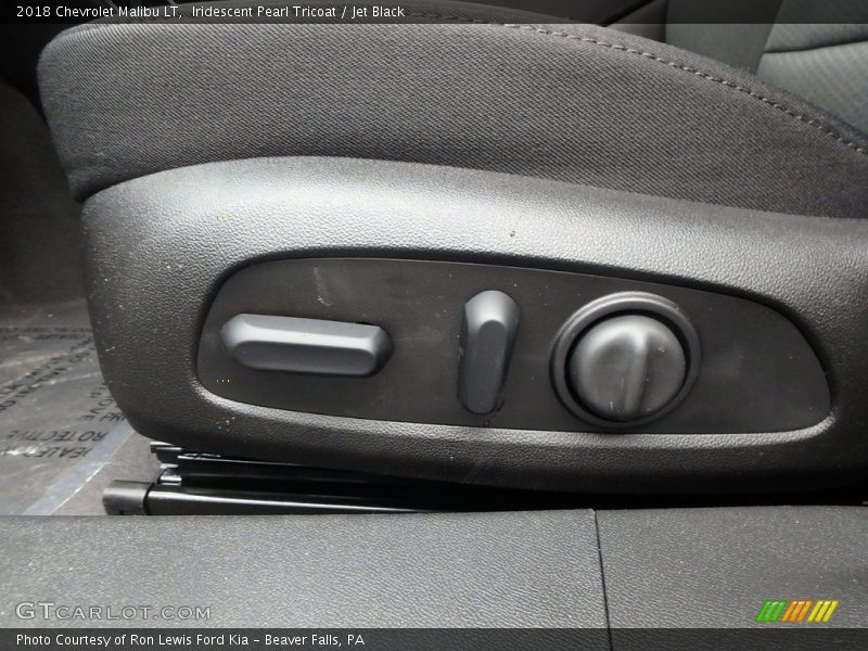 Iridescent Pearl Tricoat / Jet Black 2018 Chevrolet Malibu LT