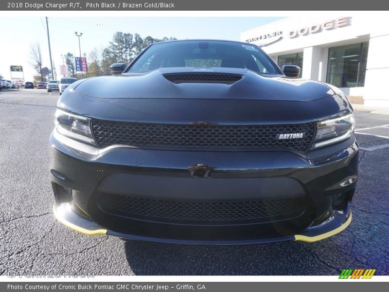 Pitch Black / Brazen Gold/Black 2018 Dodge Charger R/T