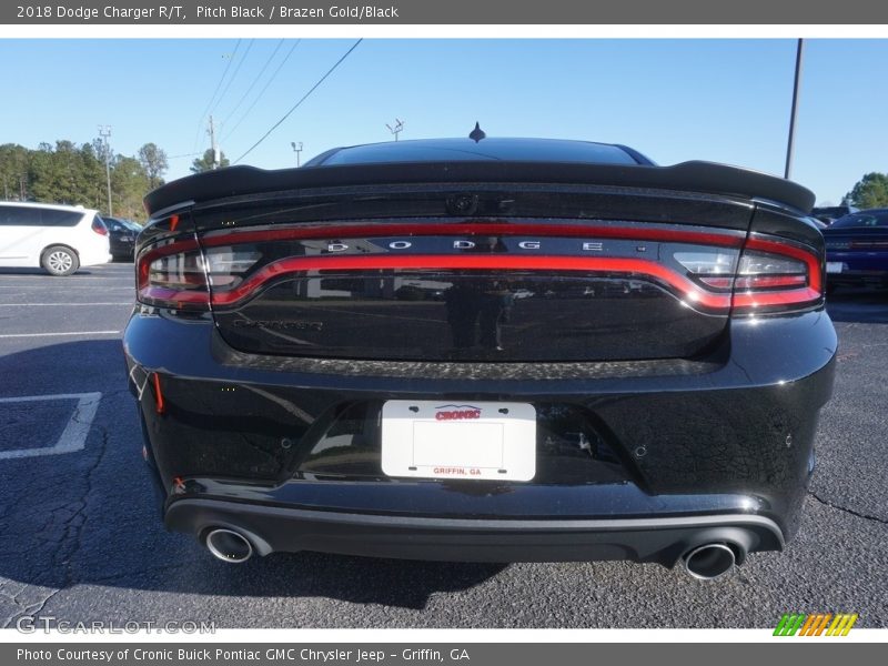 Pitch Black / Brazen Gold/Black 2018 Dodge Charger R/T