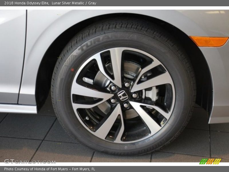 Lunar Silver Metallic / Gray 2018 Honda Odyssey Elite