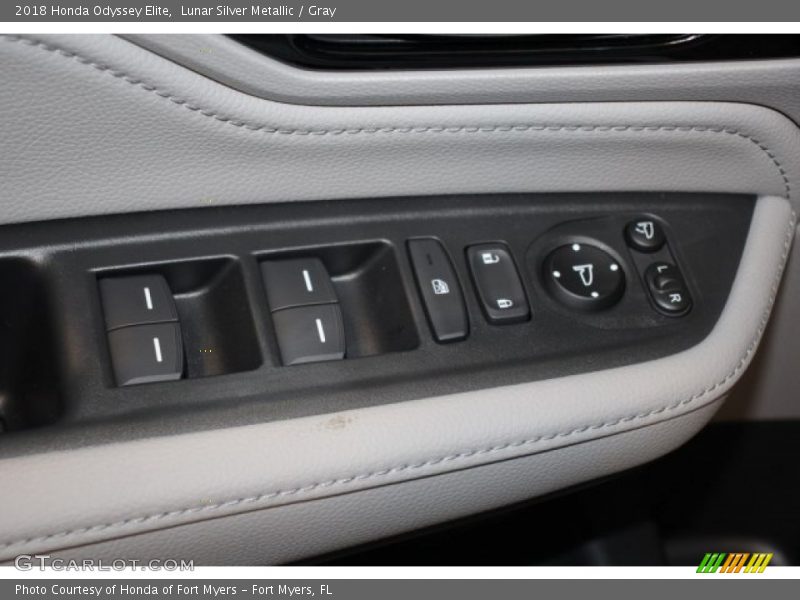 Lunar Silver Metallic / Gray 2018 Honda Odyssey Elite