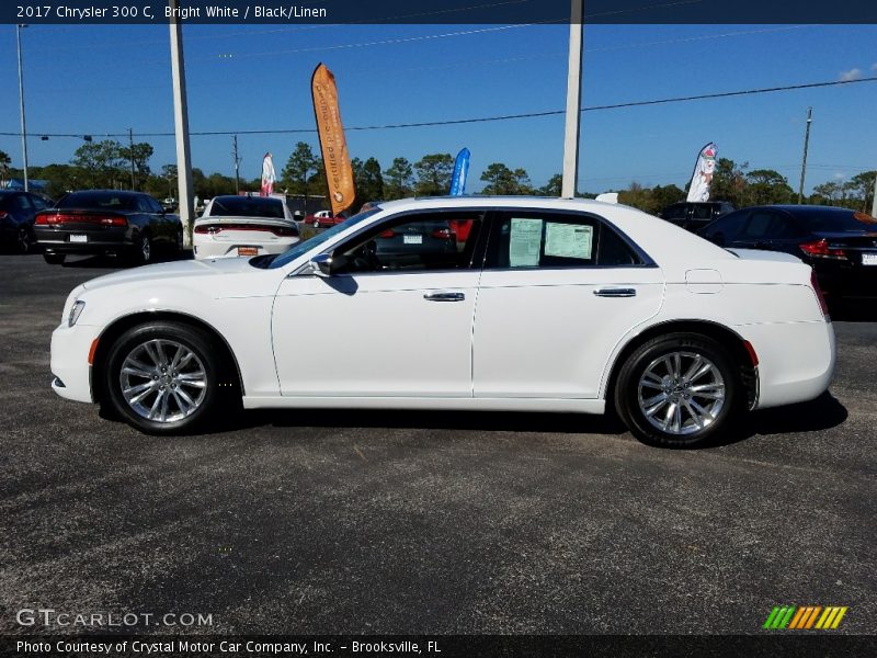 Bright White / Black/Linen 2017 Chrysler 300 C