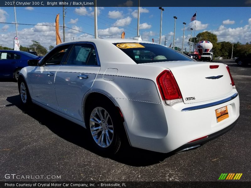 Bright White / Black/Linen 2017 Chrysler 300 C