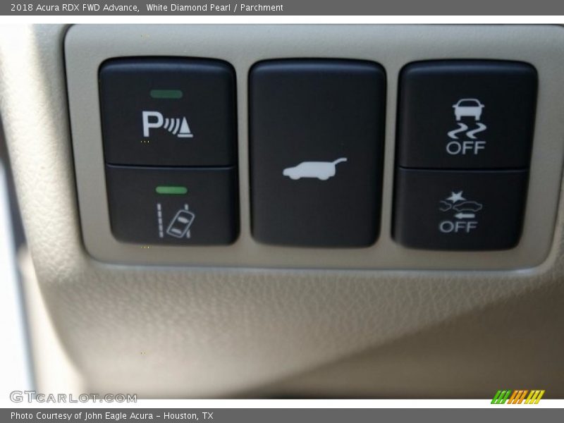 White Diamond Pearl / Parchment 2018 Acura RDX FWD Advance