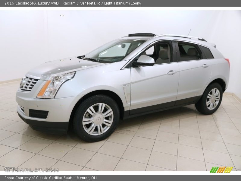Radiant Silver Metallic / Light Titanium/Ebony 2016 Cadillac SRX Luxury AWD