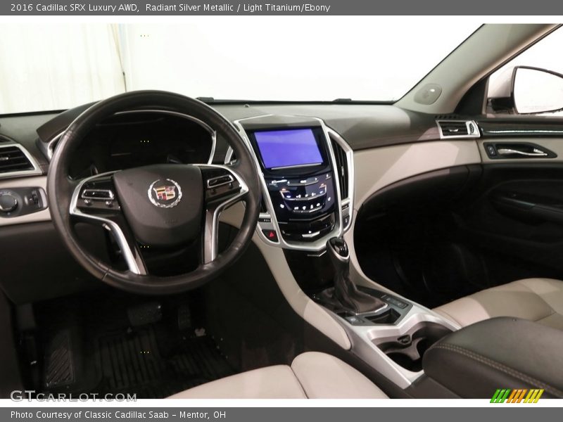 Radiant Silver Metallic / Light Titanium/Ebony 2016 Cadillac SRX Luxury AWD