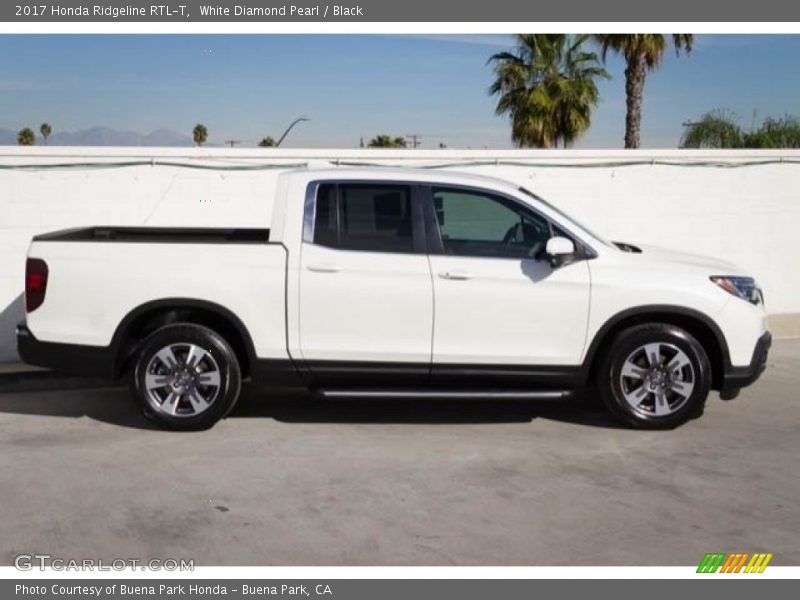 White Diamond Pearl / Black 2017 Honda Ridgeline RTL-T